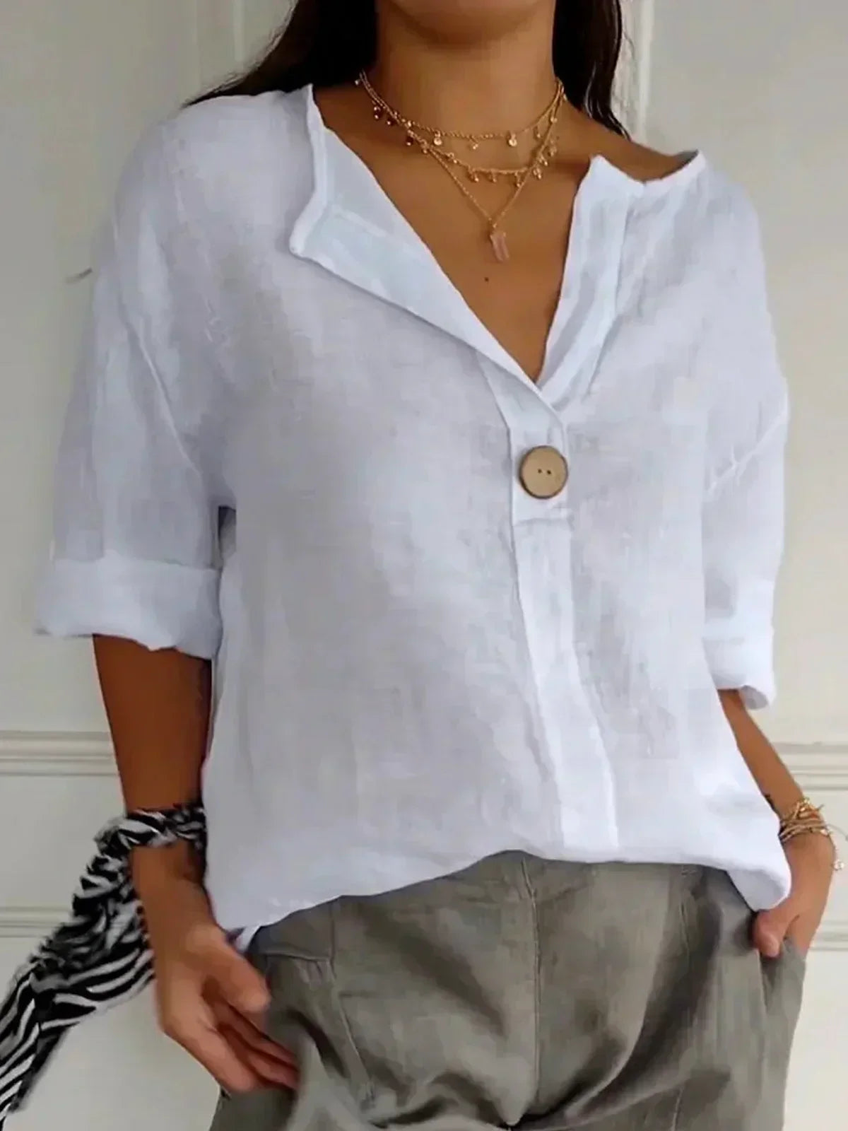 Emilia | Damen Sommerbluse mit Knopfdetail