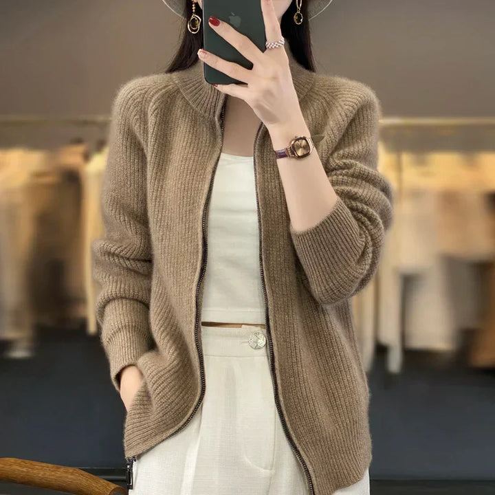 Johanna | Damen Winter Strickjacke mit Reißverschluss