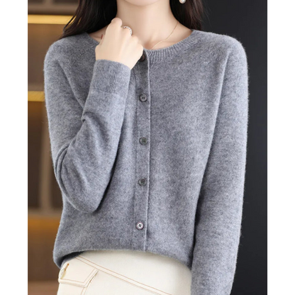 Marion | Damen Winter Wollstrickjacke mit Knöpfen