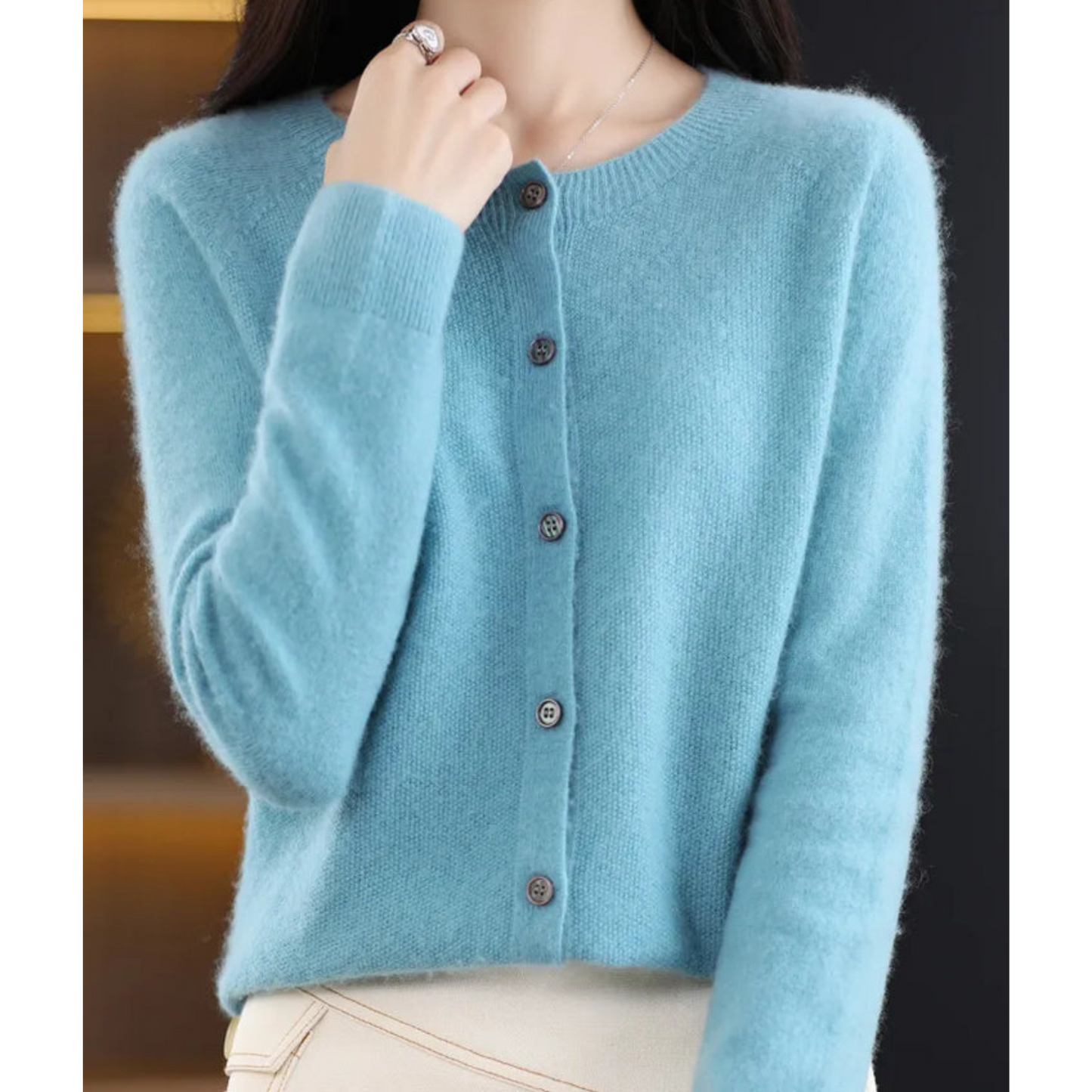 Marion | Damen Winter Wollstrickjacke mit Knöpfen