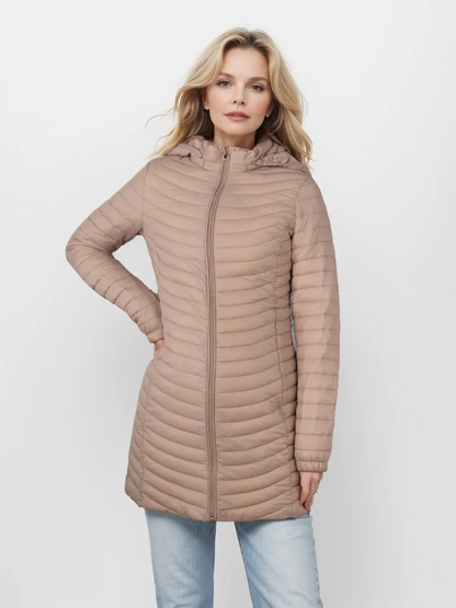 Britta | Damen Steppmantel mit Kapuze und Reißverschluss