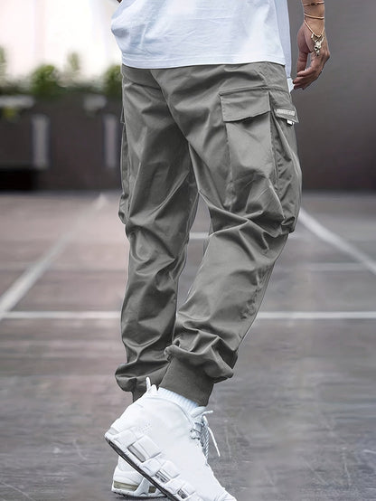 Uwe | Herren Jogger-Hose mit modischen Utility-Taschen