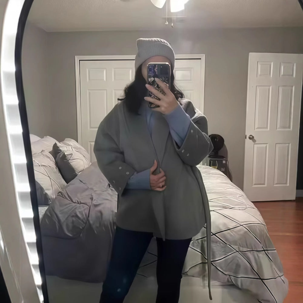 Regine | Damen Mantel mit Kunstpelzbesatz und Gürtel Winterstil