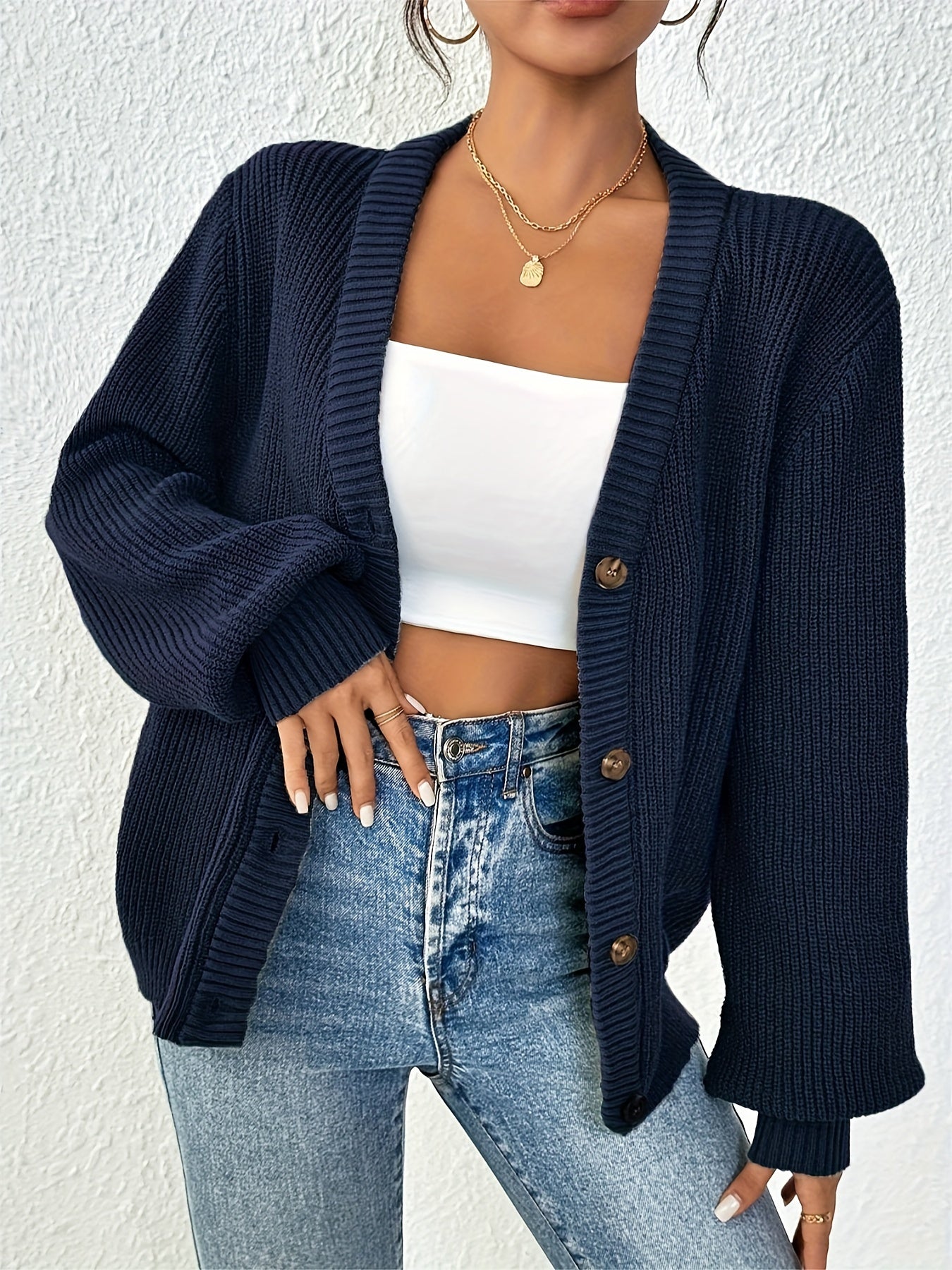 Claudia | Damen Winter Strickjacke mit Knöpfen und Rippstruktur