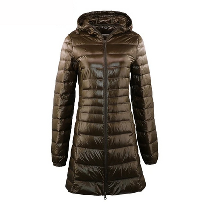 Dorothea | Damen Lange Steppjacke mit Kapuze und Reißverschluss