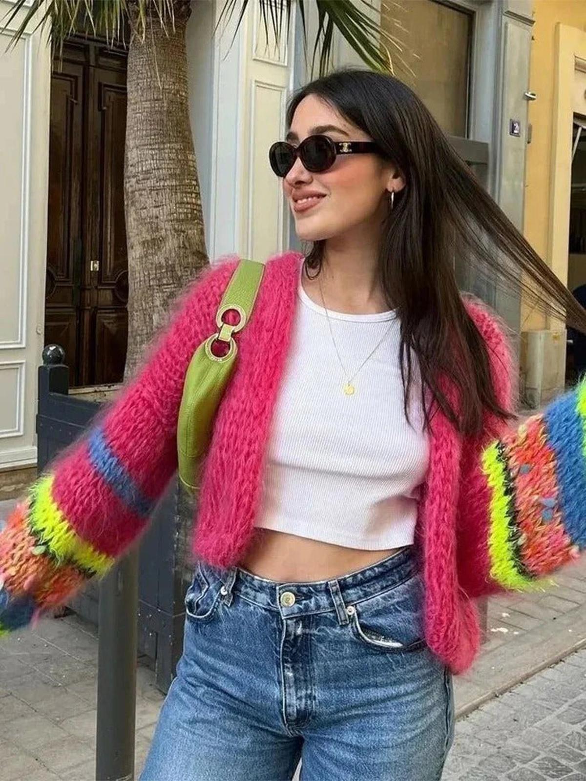 Greta | Damen Weicher Flauscher Regenbogen Strickpullover