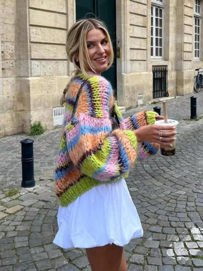 Greta | Damen Weicher Flauscher Regenbogen Strickpullover