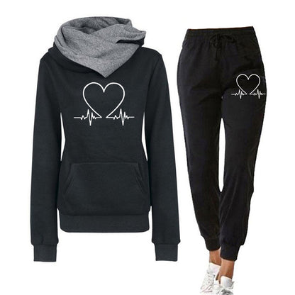 Martina | Damen Hoodie- und Hose-Set mit Herzmotiv