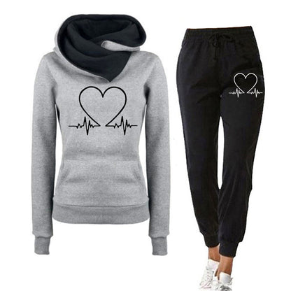 Martina | Damen Hoodie- und Hose-Set mit Herzmotiv