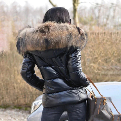 Lena | Damen Winter Steppjacke mit Kapuze und Fell