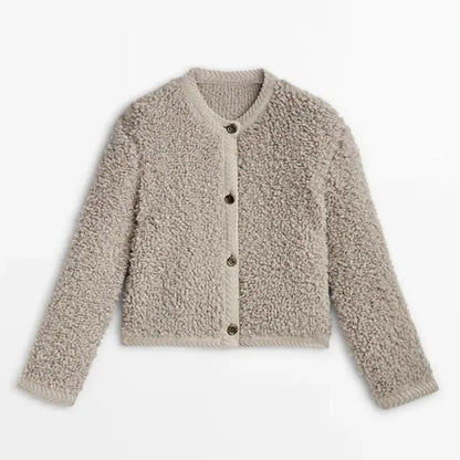 Kerstin | Schicke Flauschige Strickjacke mit Knopfverschluss