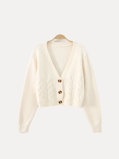 Ursula | Damen Kuschelige Strickjacke mit Zopfmuster und Knöpfen