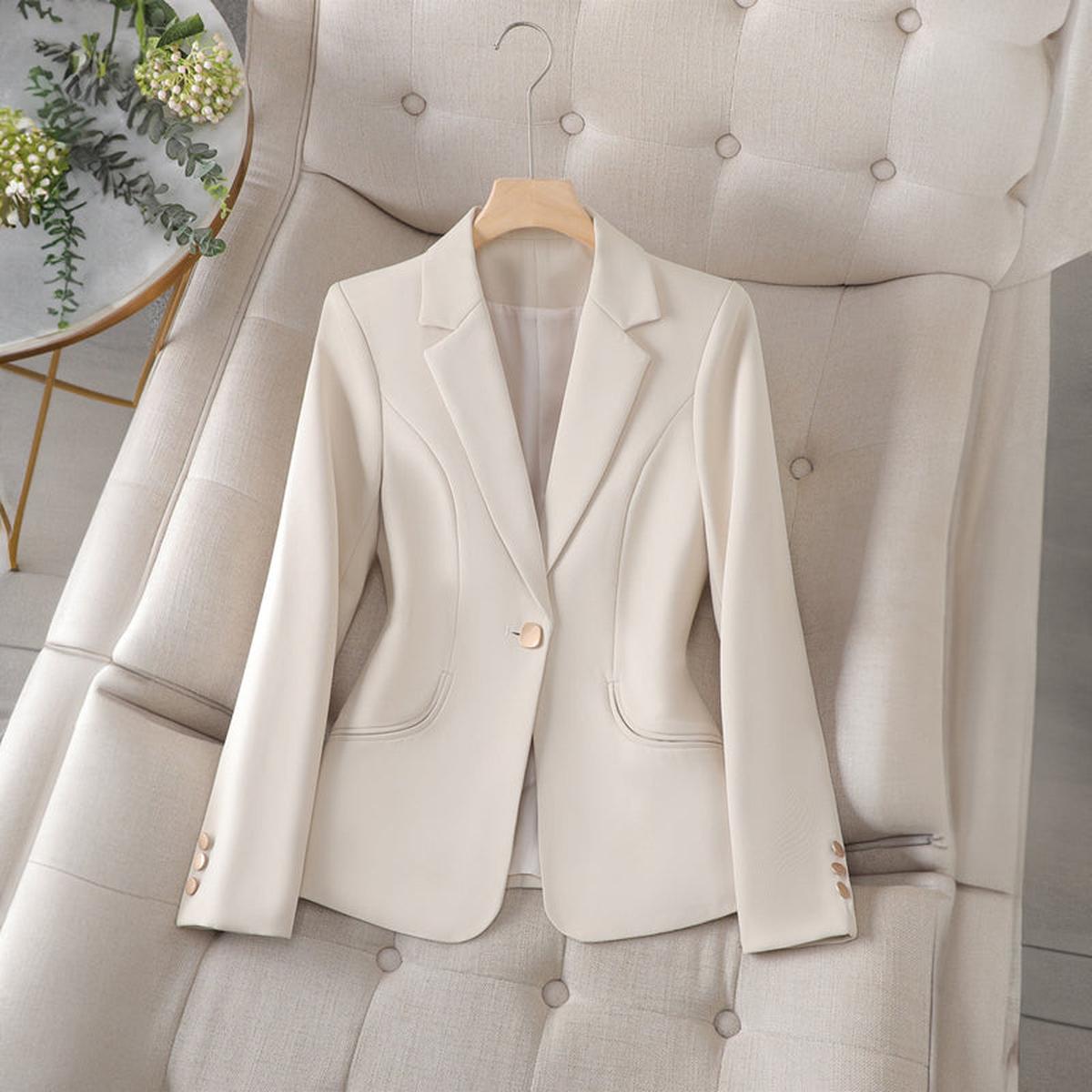 Emilia | Damen klassischer maßgeschneiderter Blazer mit Ein-Knopf-Design