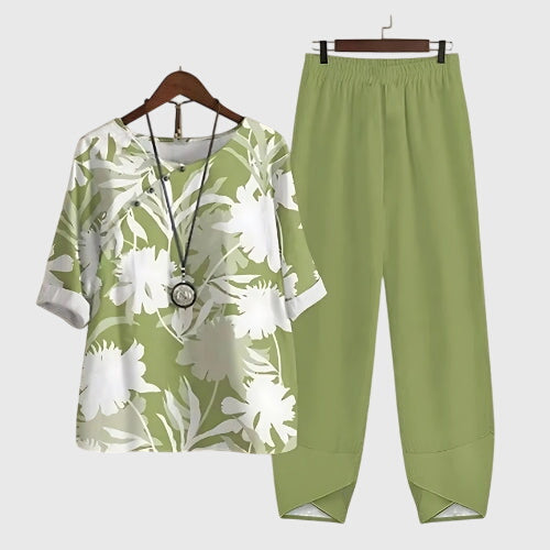 Julia | Damen Locker Geschnittenes Outfit-Set mit Schmetterlingsmotiv