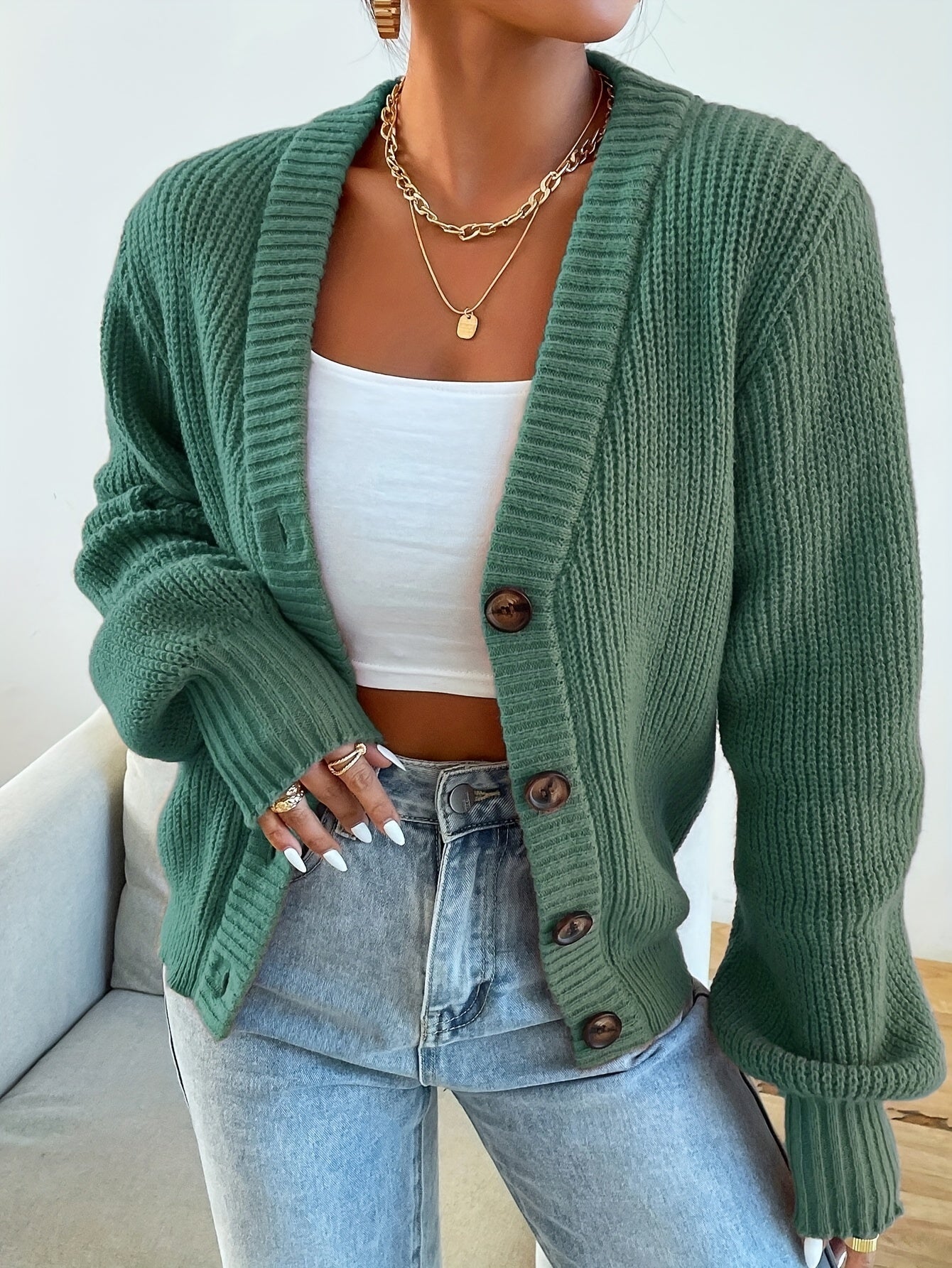 Claudia | Damen Winter Strickjacke mit Knöpfen und Rippstruktur