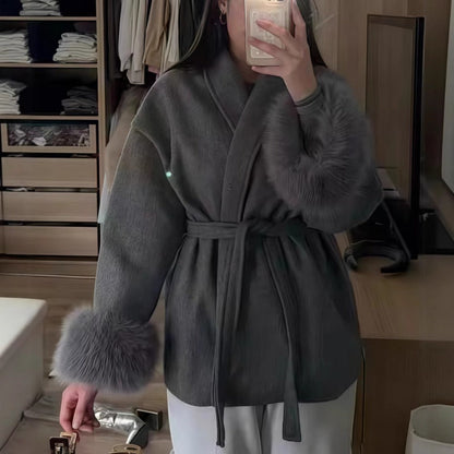 Regine | Damen Mantel mit Kunstpelzbesatz und Gürtel Winterstil