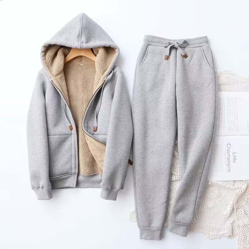 Emilia | Damen Winter Hoodie und Jogginganzug-Set