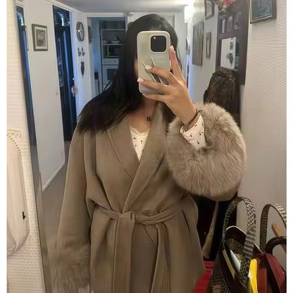Regine | Damen Mantel mit Kunstpelzbesatz und Gürtel Winterstil