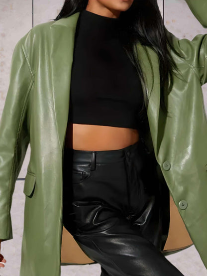 Karla | Damenleder-Blazerjacke mit Knopfdetail