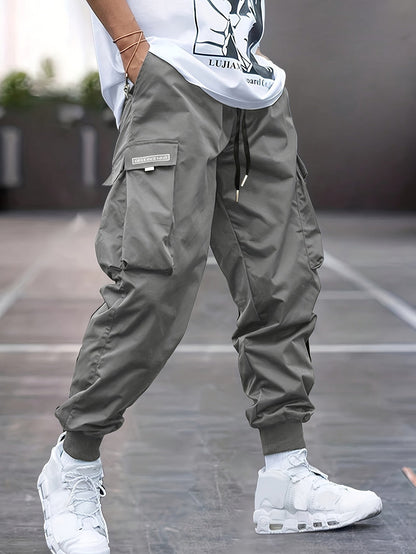 Uwe | Herren Jogger-Hose mit modischen Utility-Taschen