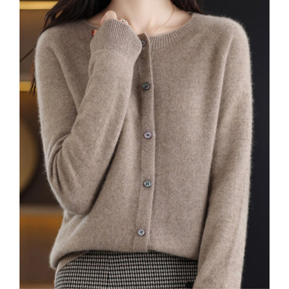 Marion | Damen Winter Wollstrickjacke mit Knöpfen