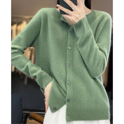 Marion | Damen Winter Wollstrickjacke mit Knöpfen