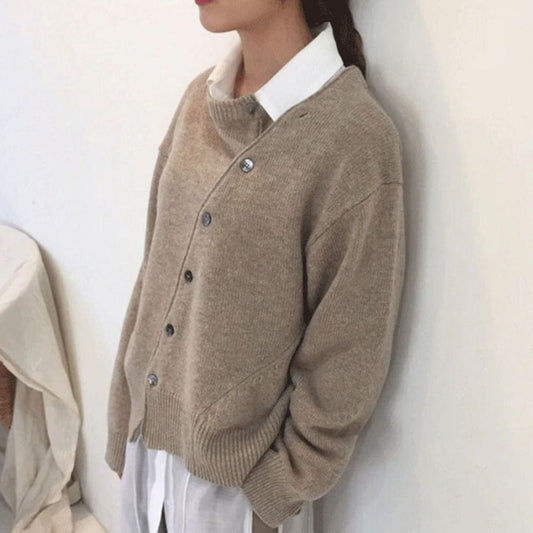 Lydia | Damen Winter Strickjacke mit Knöpfen