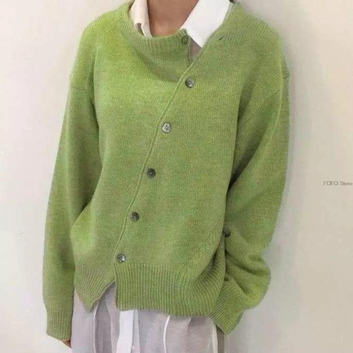 Lydia | Damen Winter Strickjacke mit Knöpfen