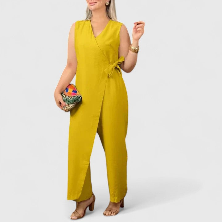 Johanna | Damen Ärmelloser Jumpsuit mit V-Ausschnitt und Gürtel